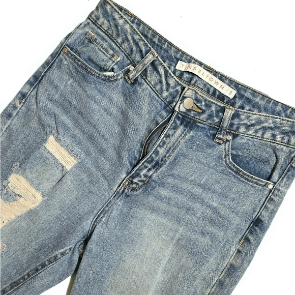 ⚫️ ☆NWOT☆ Tinseltown Destructed Mom Jeans Size 9 Juniors - Picture 3 of 11